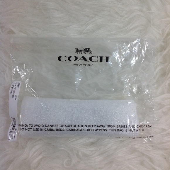 Coach X Celina Gomez metal bow hang charm - Picture 7 of 7